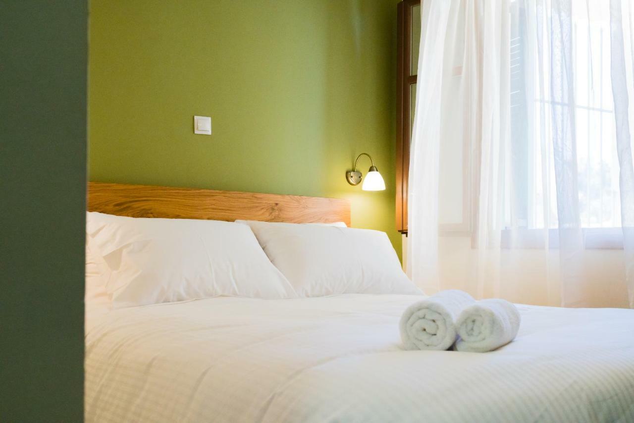 Ch Adrianou Suites Athén Kültér fotó